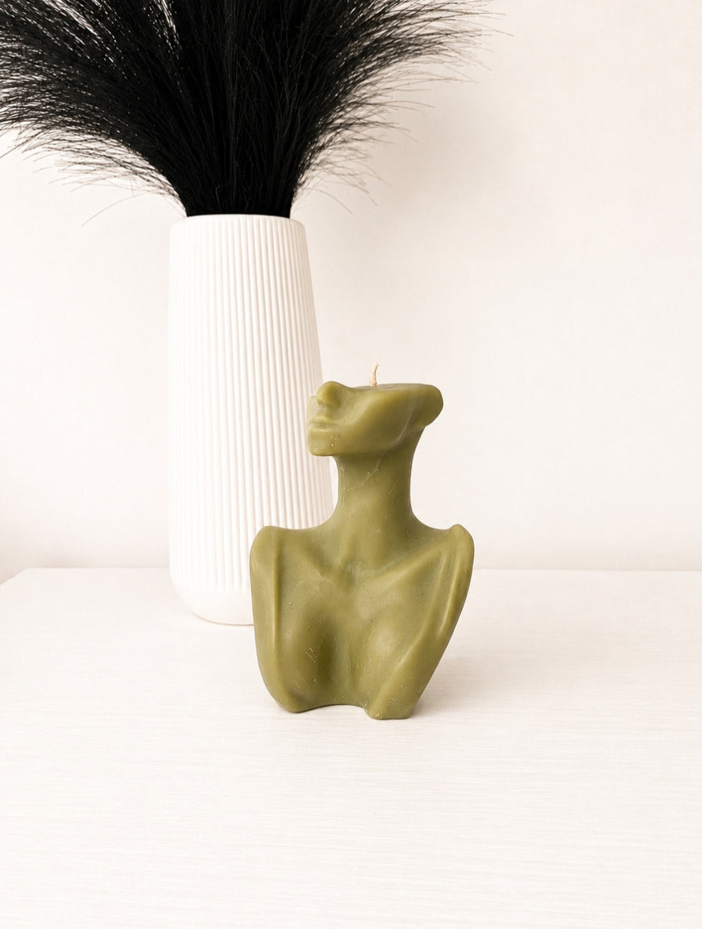 Vanilla Muse Bust Sculptural Scented Candle | AURELIA LUX